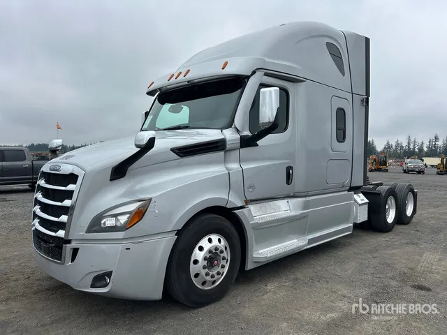 2022 Freightliner Cascadia 126 6x4 T/A Sleeper Truck Tractor