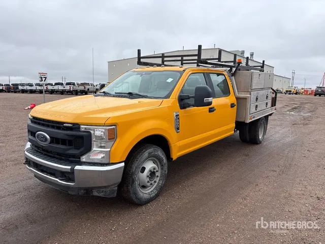 2020 Ford F-350 XL 4x2 Crew Cab Utility Truck