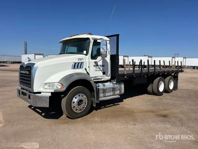 2017 Mack GU533 6x4 Flatbed Truck