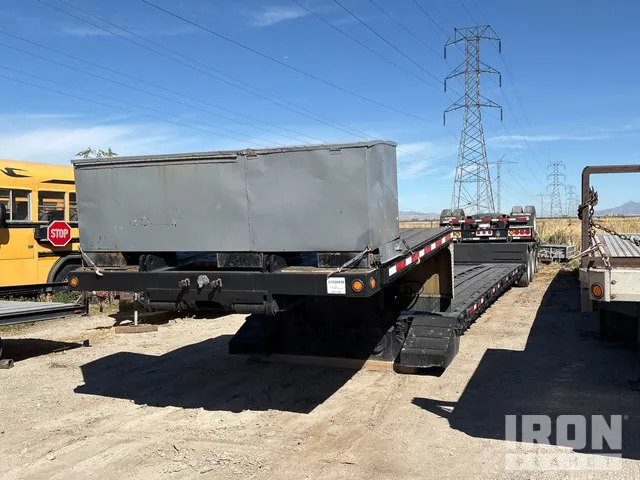 2015 XL Specialized 90MD Tri/A 29 ft - 50 ft Extendable Lowboy Trailer