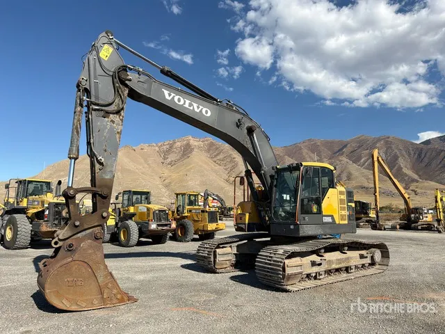 2018 Volvo ECR355EL Tracked Excavator