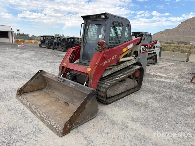 2013 Takeuchi TL10 Compact Track Loader