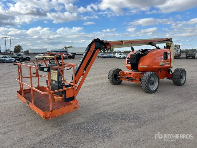 2017 JLG 600AJ 4WD Diesel Articulating Boom Lift