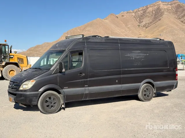 2010 Mercedes-Benz Sprinter Camperized Van