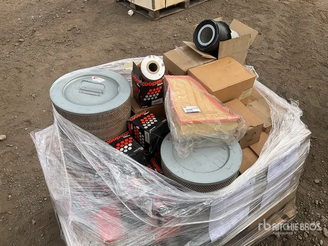 Quantity of Pallet of Misc Parts