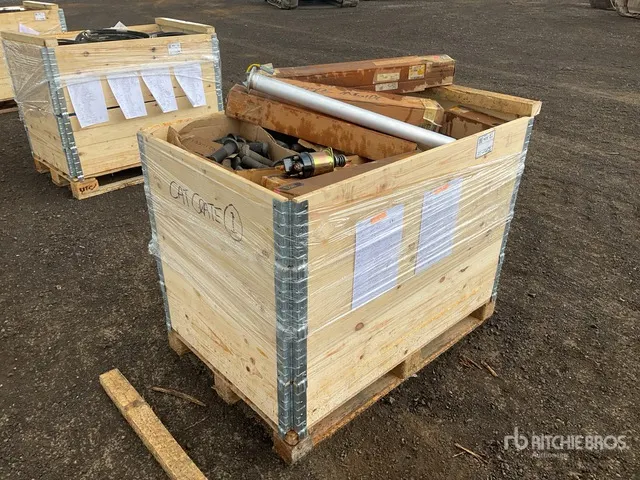Quantity of Pallet of Misc Parts