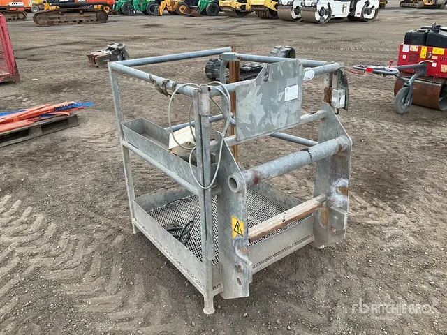 2006 Bobcat 6916055 Telehandler Personnel Basket