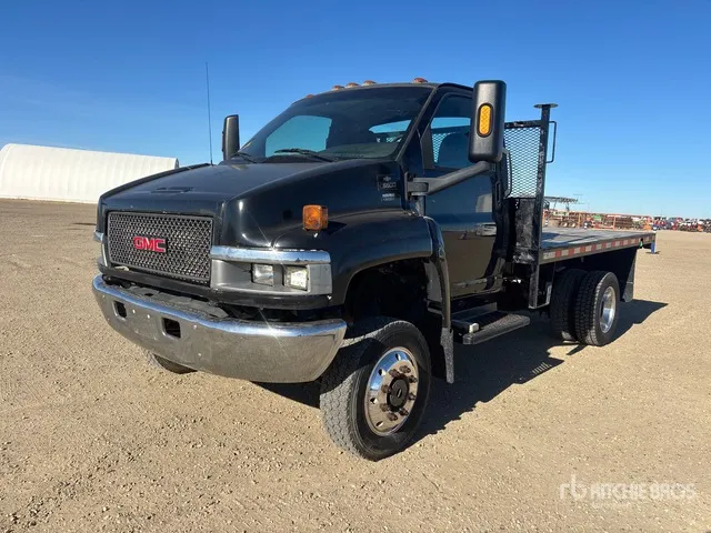 2008 GMC C5500 4x4 Flatbed Truck