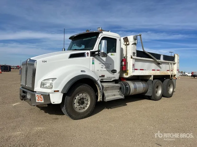 2020 Kenworth T880 6x4 T/A Dump Truck