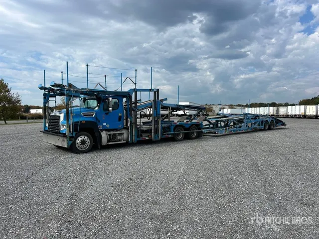 2015 Freightliner 114SD 6x4 Car Carrier Truck