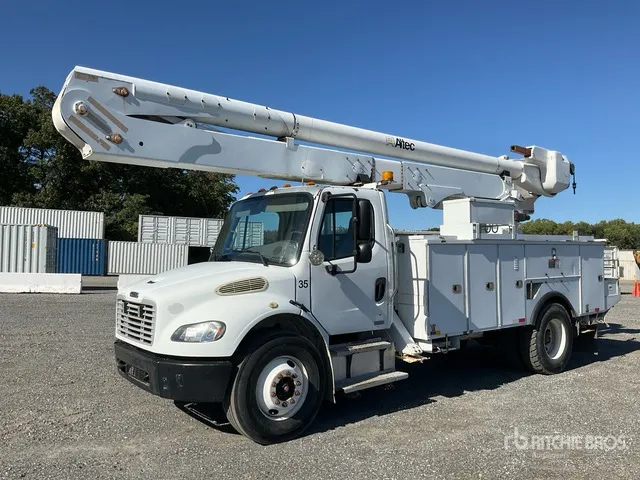 2010 Altec AA55 55 ft on 2010 Freightliner M2 106 4x2 Bucket Truck