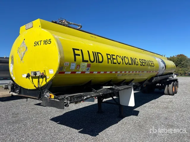 1987 Heil 8000 gal T/A Tanker Trailer