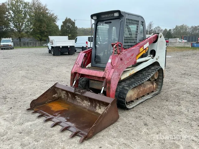 2016 Takeuchi TL10 Two-Speed High Flow Compact Track Loader