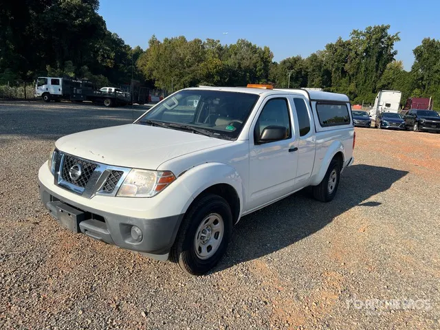 2018 Nissan Frontier 4x2 Extended Cab Pickup
