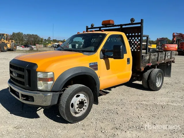 2008 Ford F-450 XL 4x2 Flatbed Truck