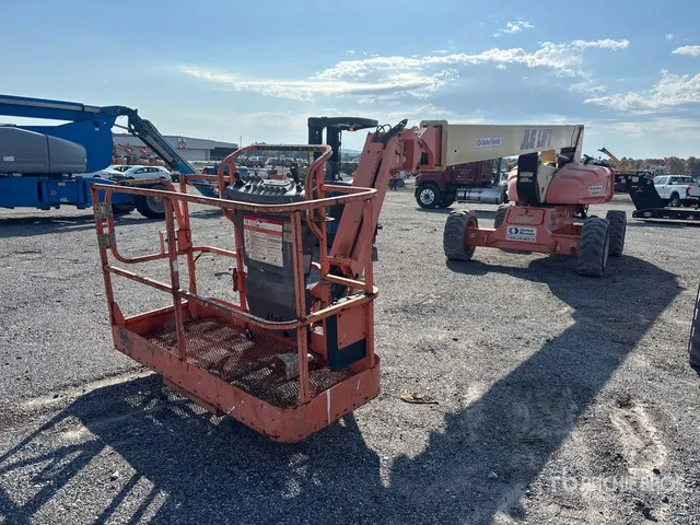 2011 JLG M600JP 4WD Hybrid Articulating Boom Lift (Inoperable)