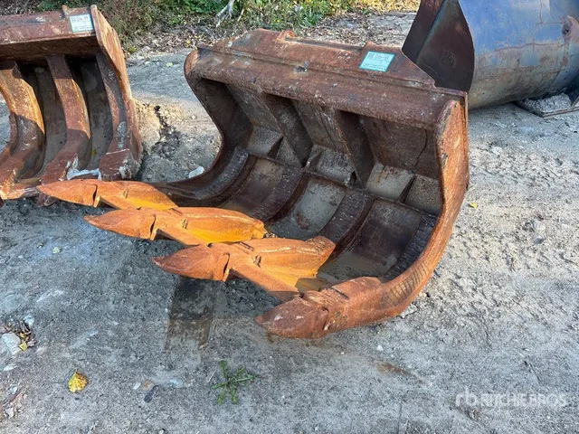 48 in Slab Excavator Bucket - Fits Gradall