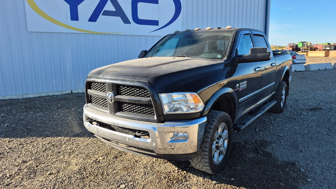 2017 DODGE RAM 2500 CREW CAB 4WD DIESEL