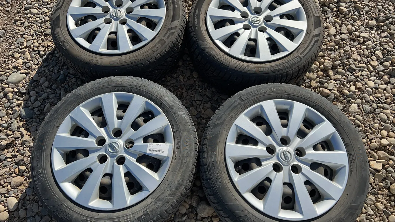 4 - 255/55R16 Tires & Rims