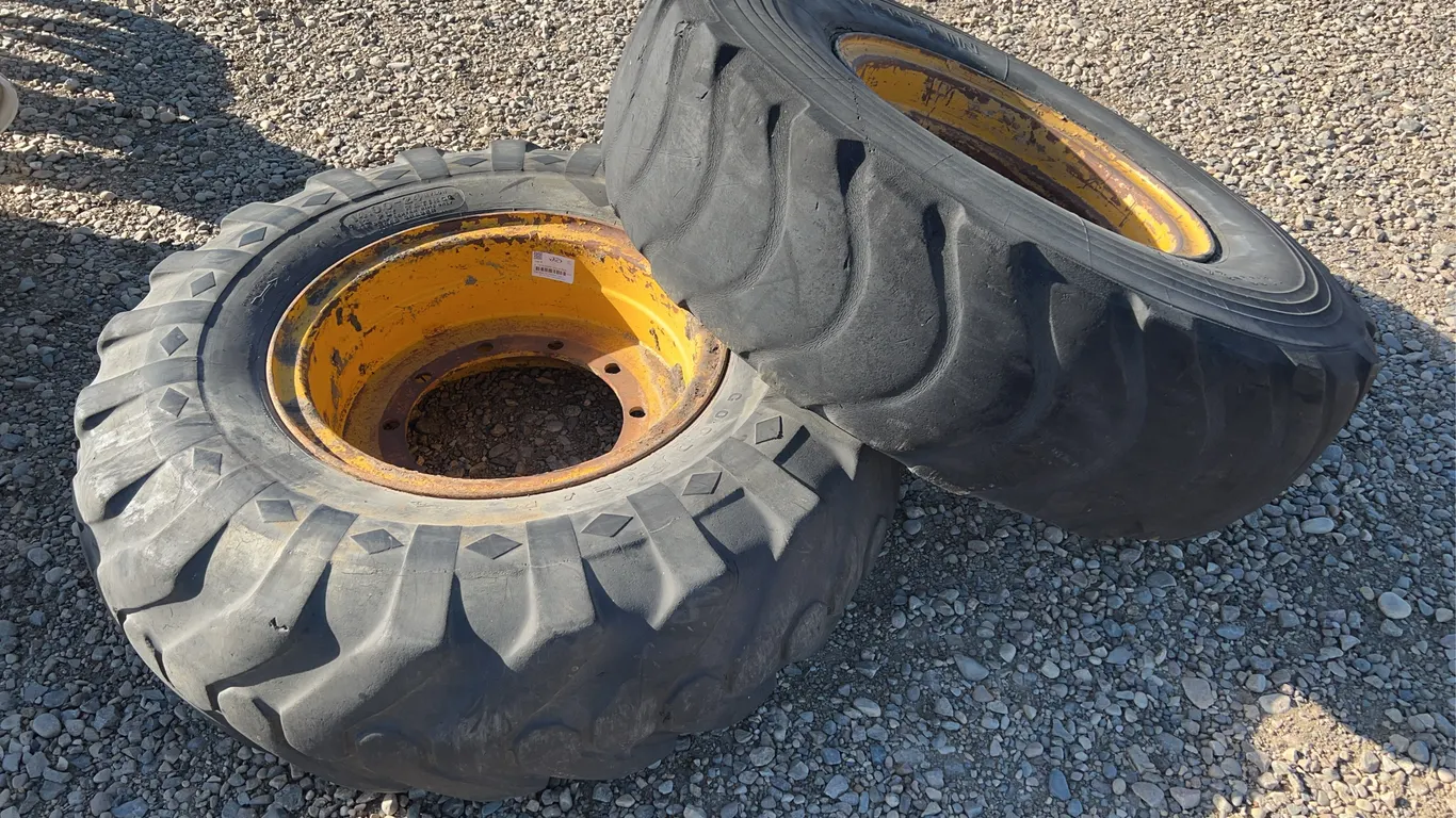 2 - 14.00-24 Grader Tires On Rims