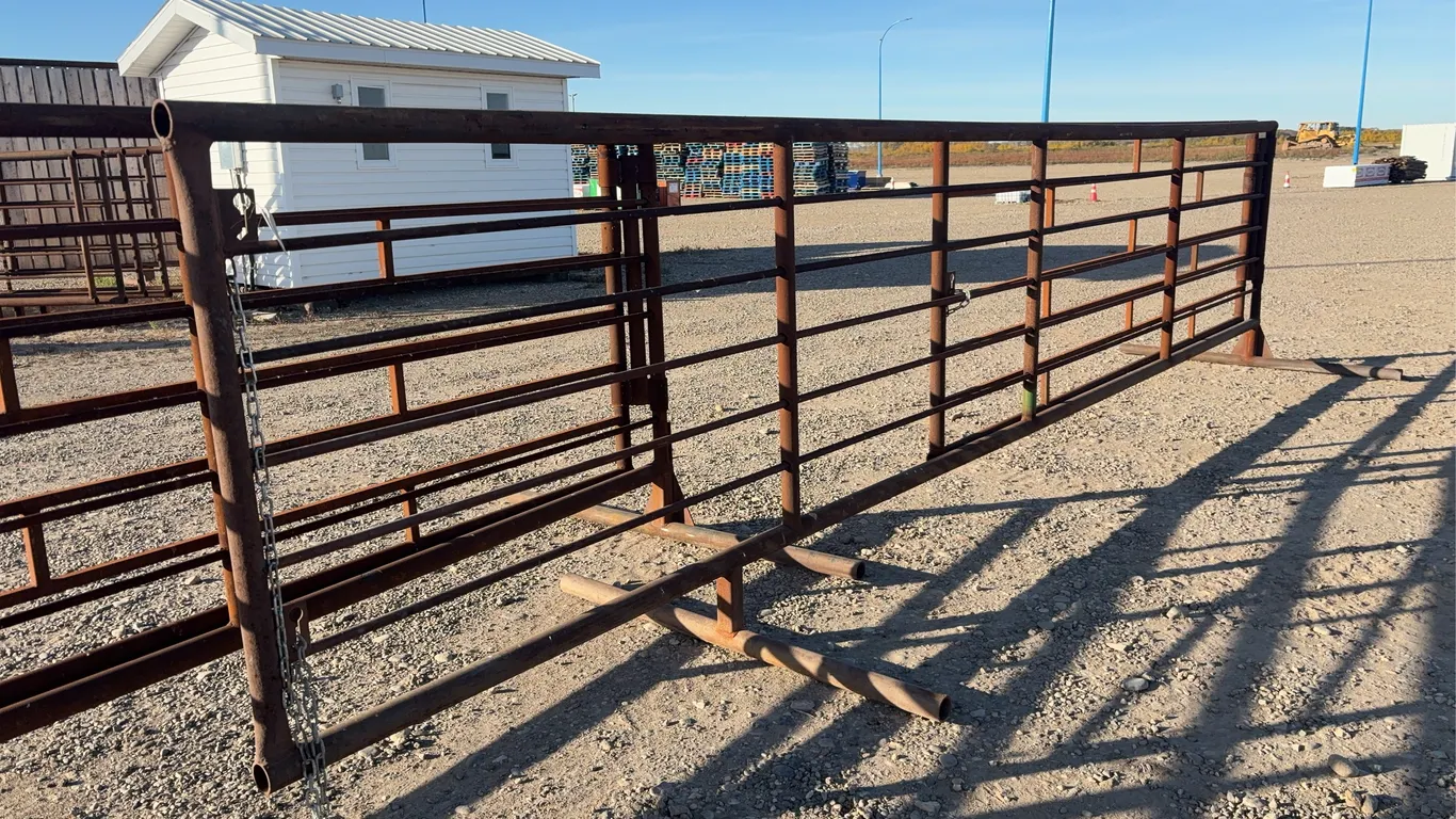 24' Corral Panel W/14' Gate