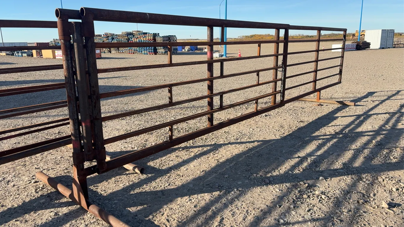 24' Corral Panel W/12' Gate