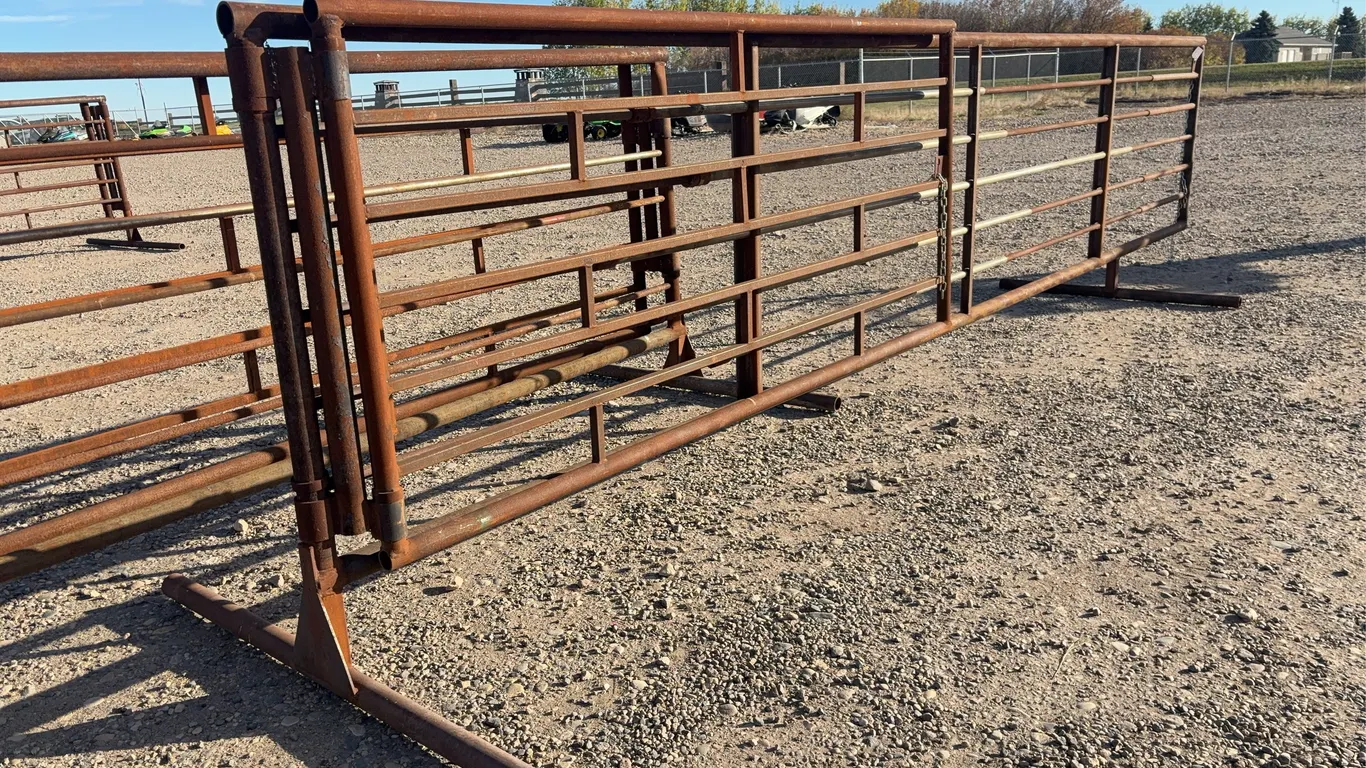 24' Corral Panel W/10' Gate