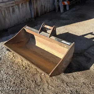 2019 John Deere 310g bucket