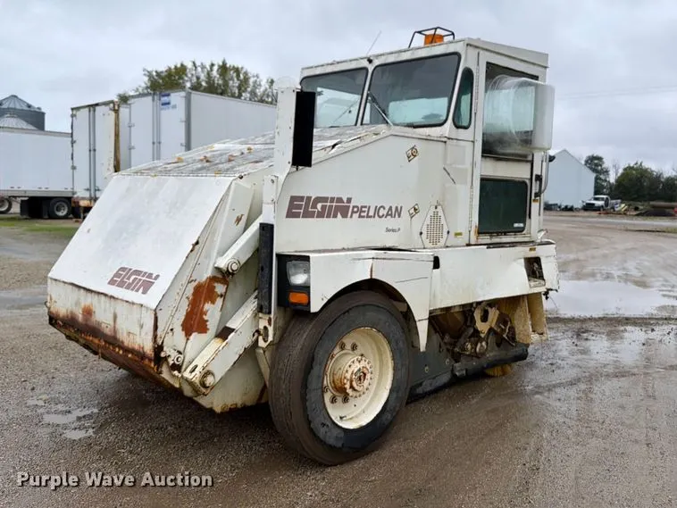 1997 Elgin Pelican P series sweeper