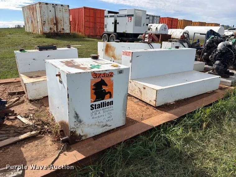 (5) fuel tanks