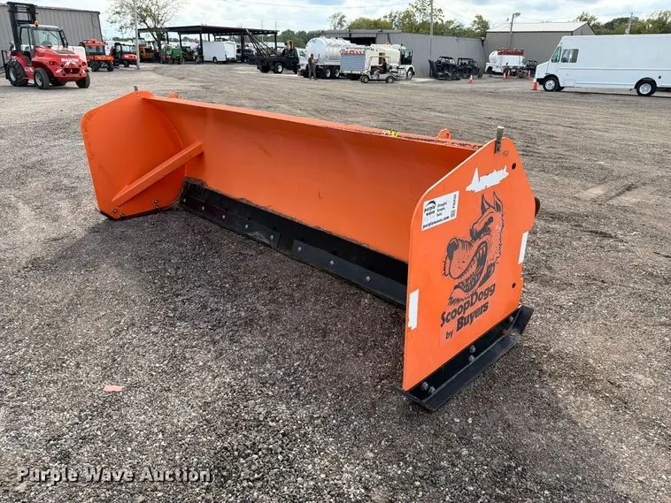 Scoop Dogg 26XXXX snow pusher