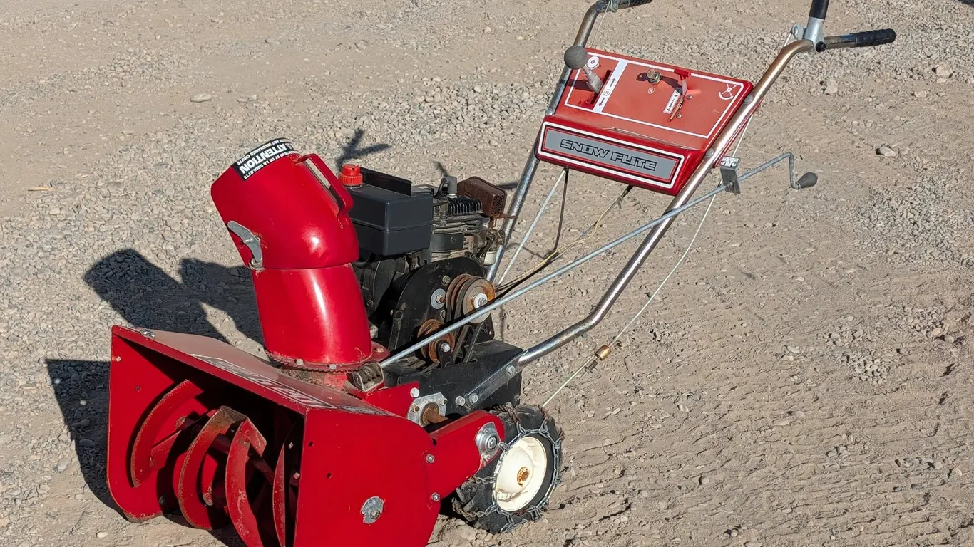 MTD Snow Flite 5/20 Walk Behind Mower