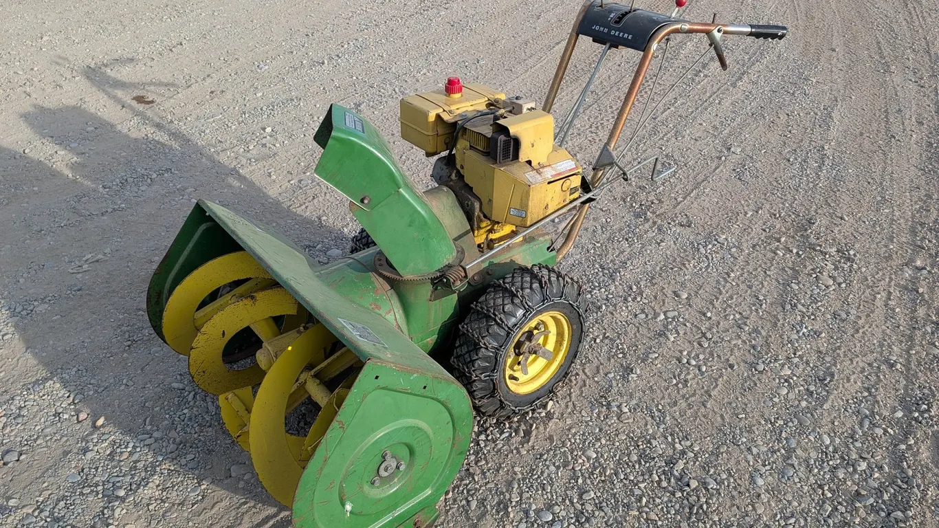 John Deere 832 Walk Behind Snow Blower
