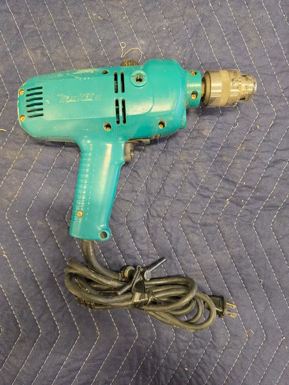 Makita HP1310 2-Speed Hammer Drill