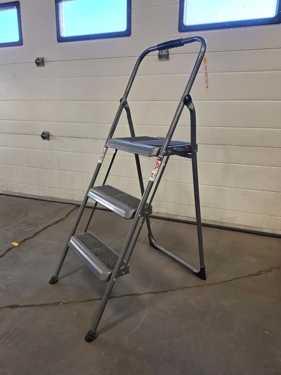 Werner 3-Step Folding Ladder