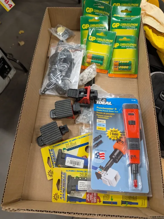 Ideal Punchmaster II, Worklights, Battery Packs