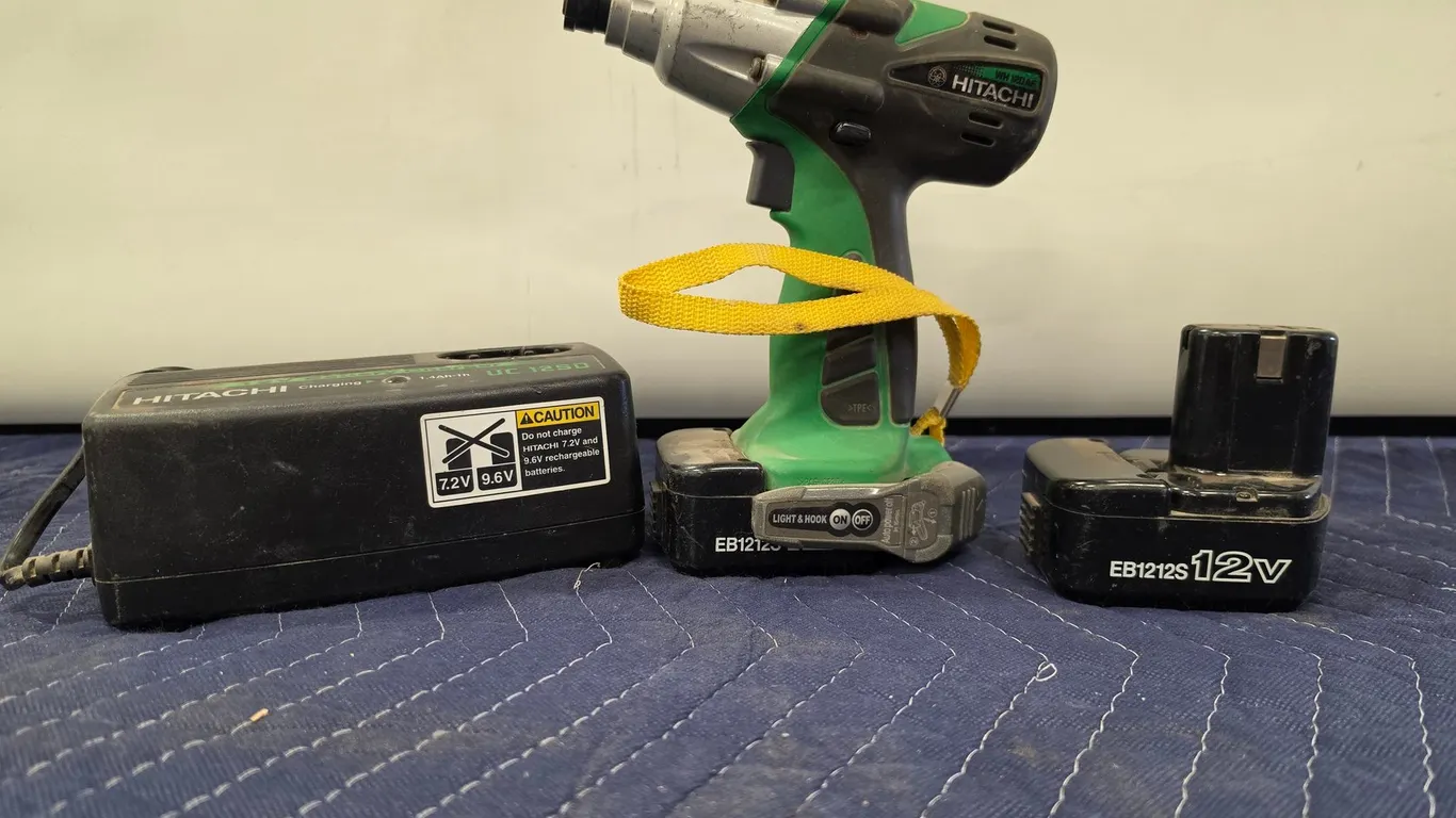 Hitachi WH12DAF Impact Driver Kit