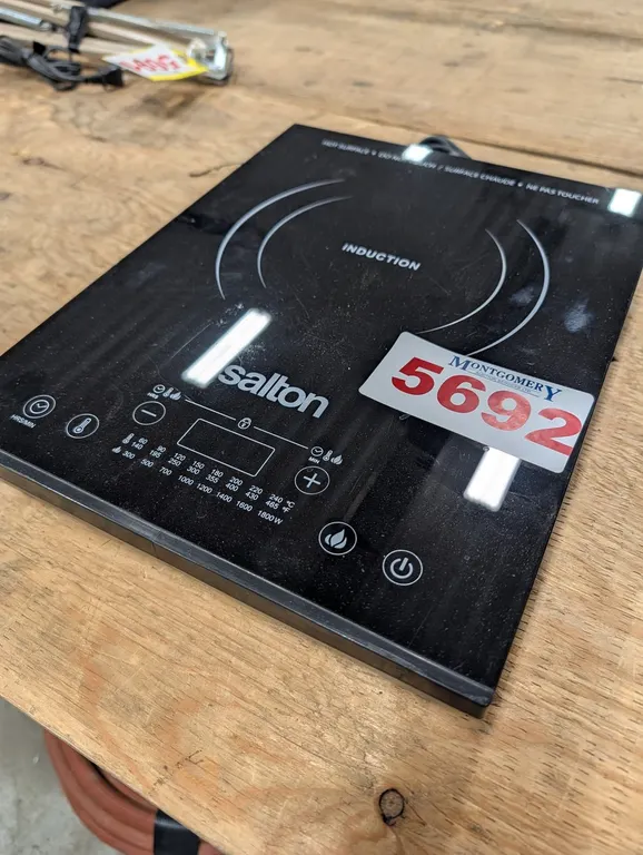 Salton Induction Cooktop 1800W