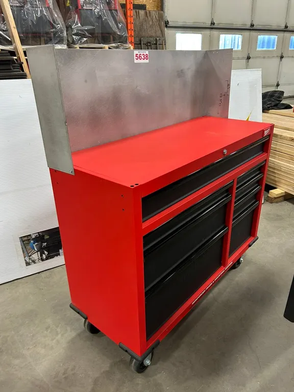 Milwaukee 46 In 8 Drawer Tool Cabinet