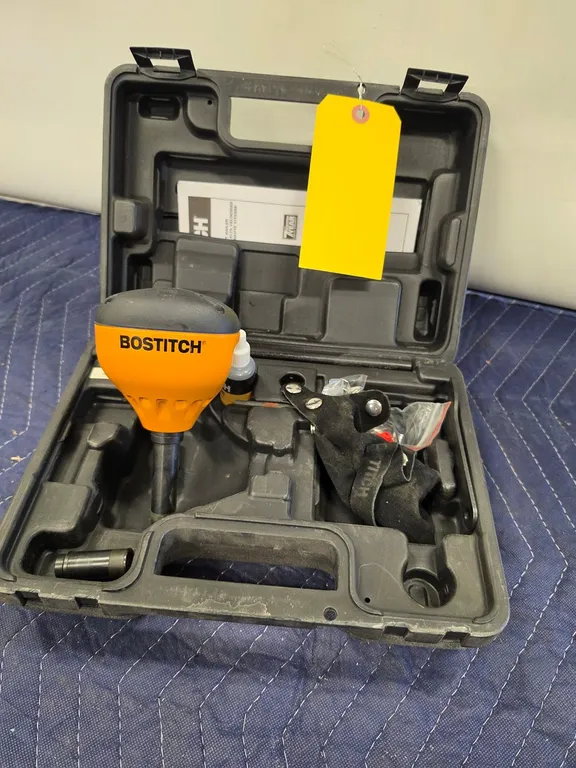 Bostitch PN100 Impact Nailer