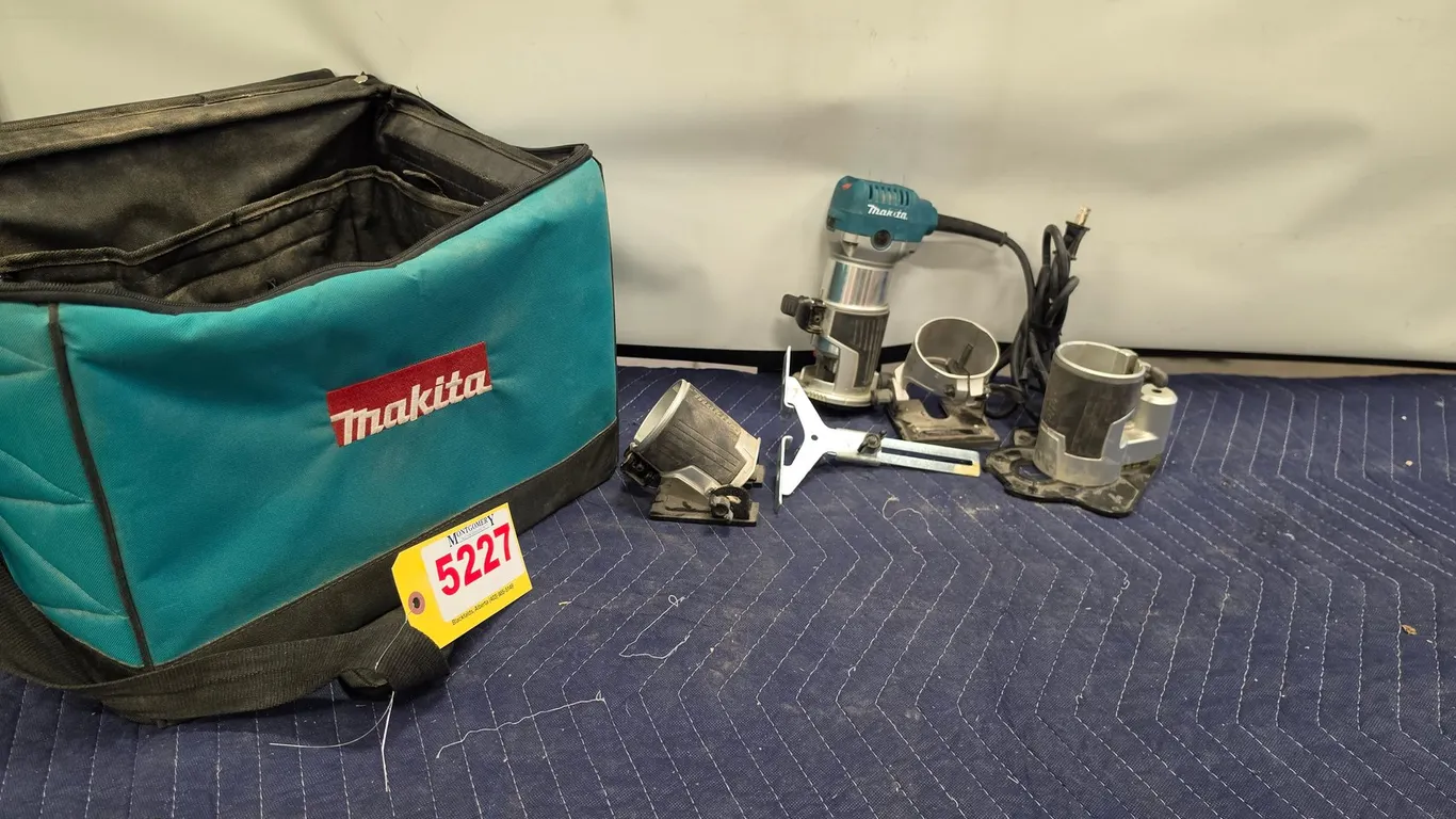 Makita Compact Router Set