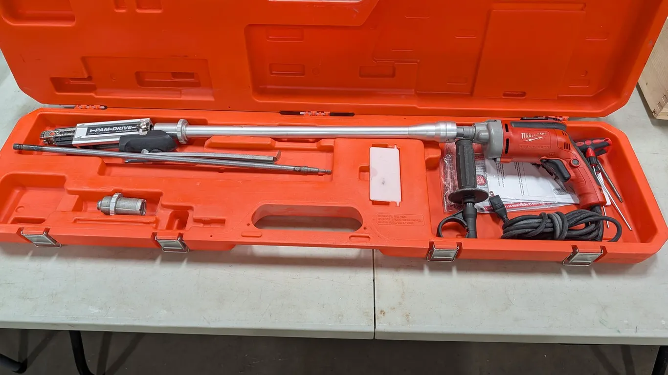 Milwaukee Screwdriver w/ Pam-Drive