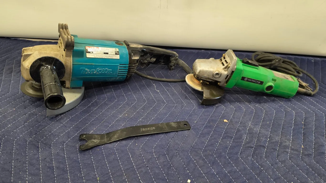 Makita & Hitachi Disc Grinders w/ Wrench