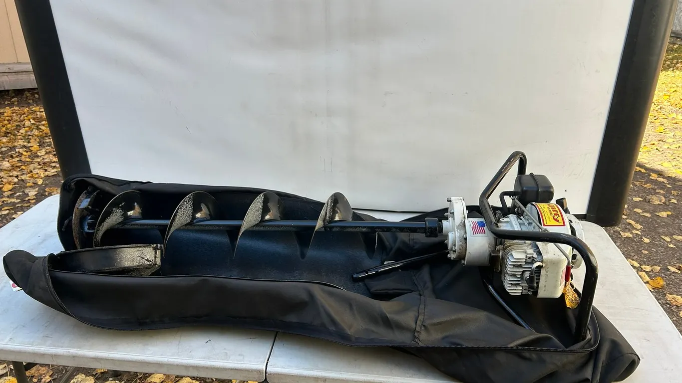 Jiffy Model 30 Ice Drill