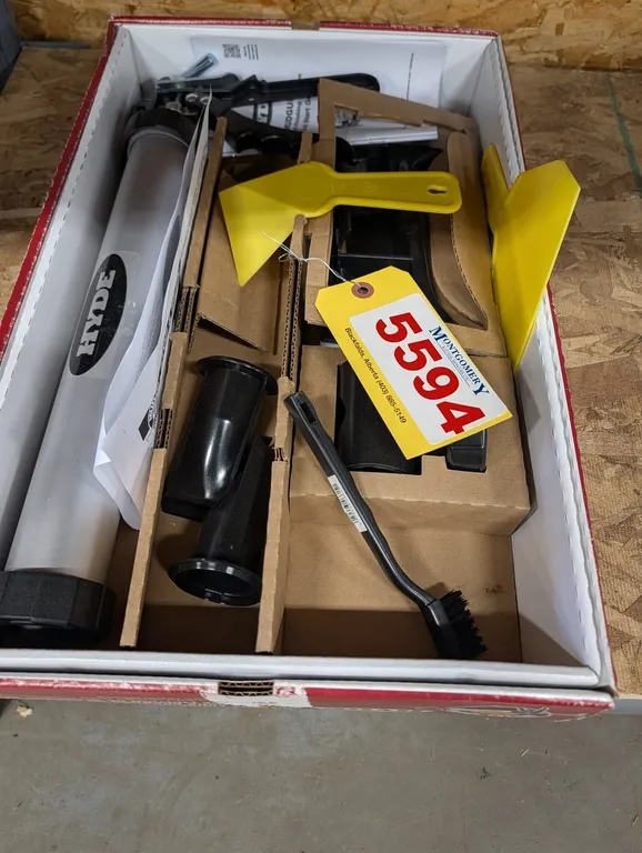 Hyde Mudgun Drywall Tool