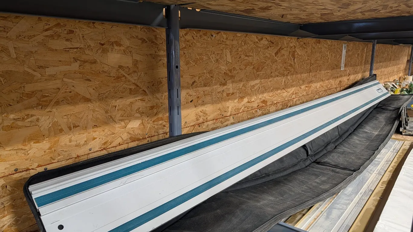 Makita Guide Rail 118 In