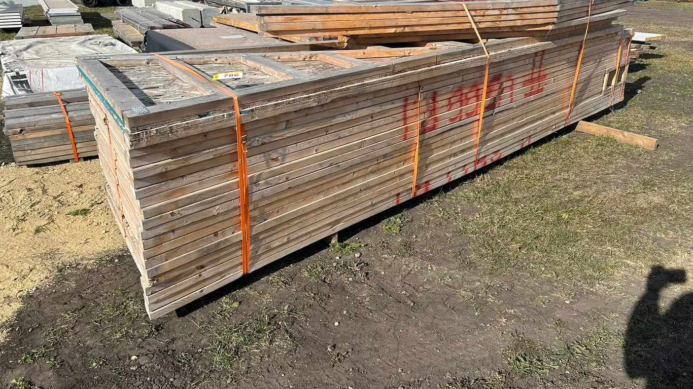 Single Slope Engineered Trusses 14FT x 50.5" High and (6) 9FT x 24" Common Trusses Incl. (2) Gable Trusses