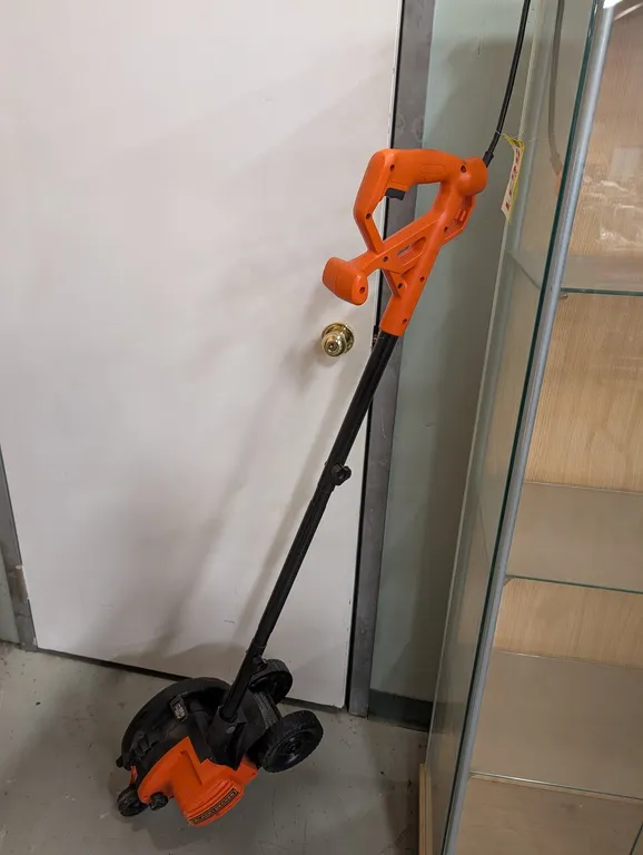 Black+Decker Electric Edger