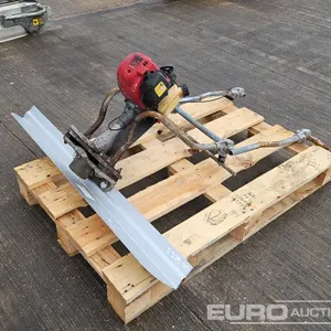 4' Concrete Screed, Honda Engine 