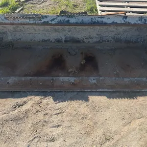 Cat smooth bucket 6ft by 20”
